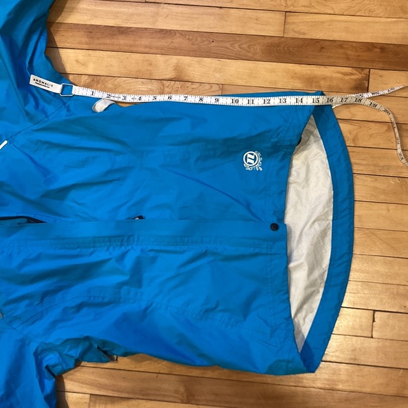 Novara Jacket - Picture 7 of 10